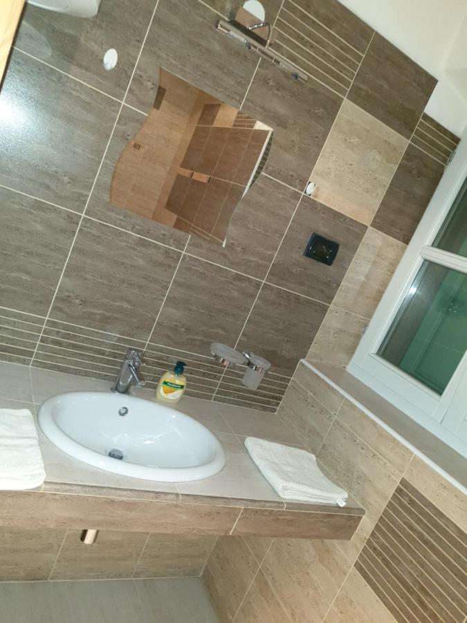 Smartnook Rooms And Apartment Екстер'єр фото